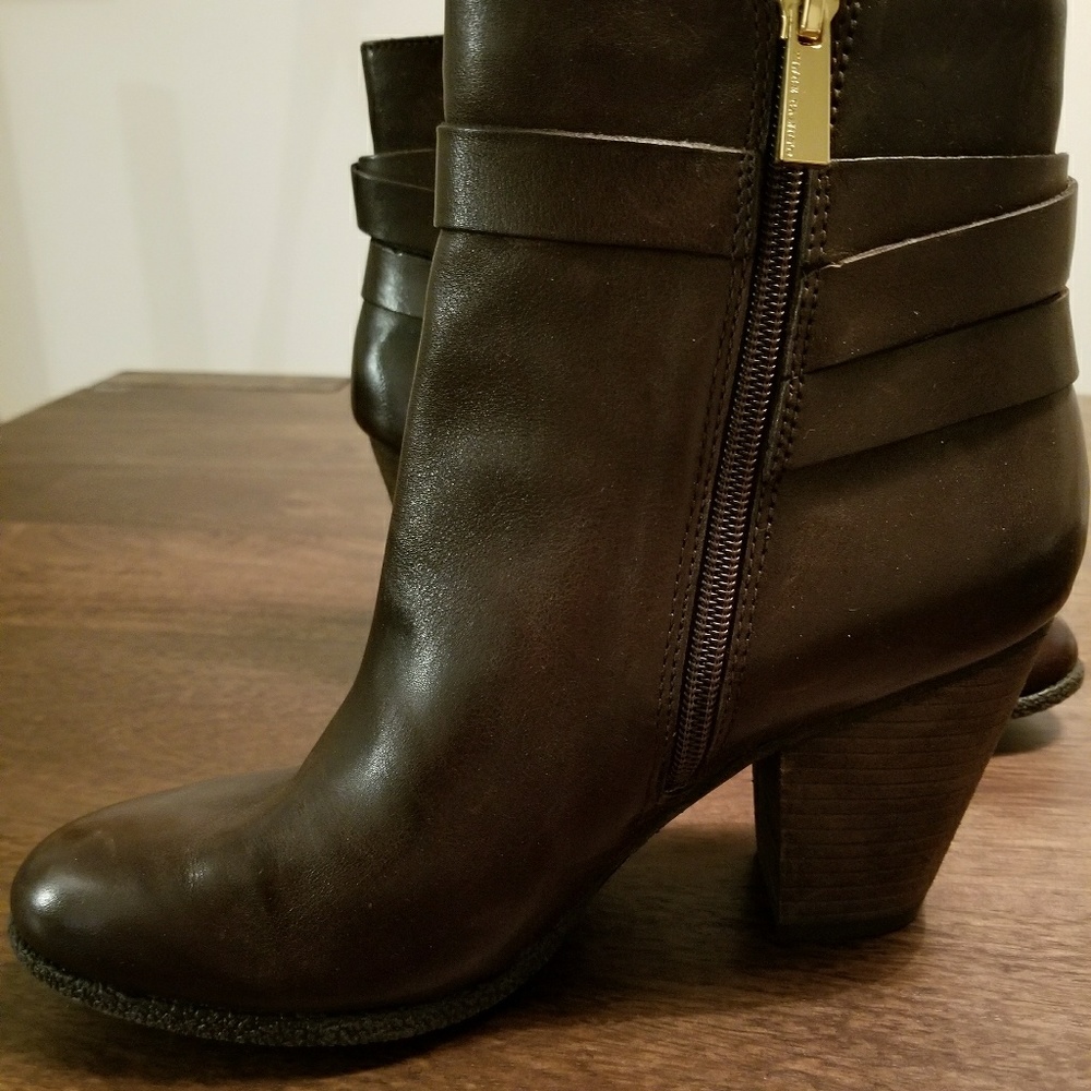 Ankle boots - Picture 2 of 3